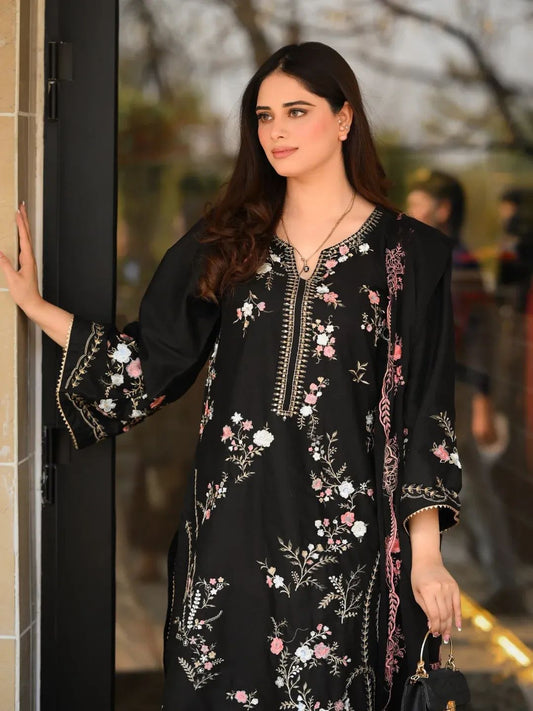 Haniya Embroidered 3PC-Lawn