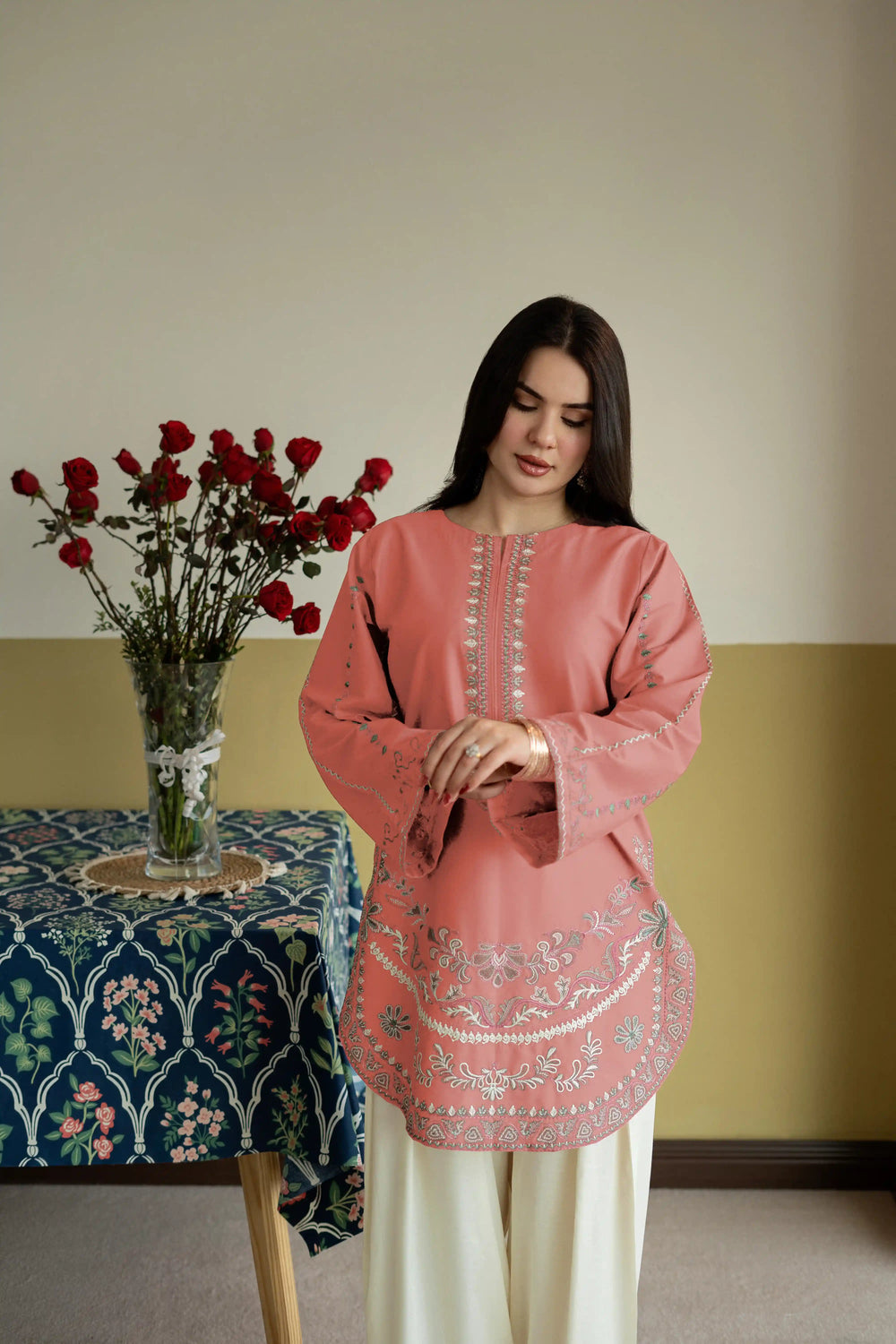 VANEEZA EMBROIDERED 2PC