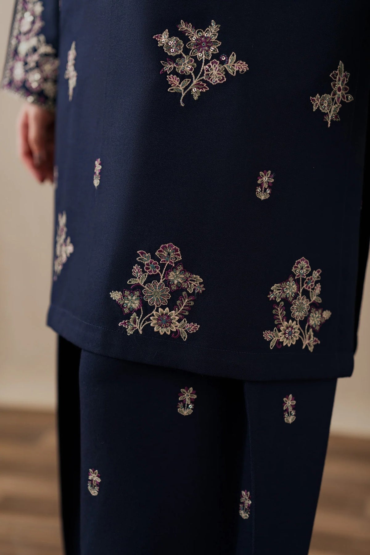 Mehjbeen Embroidered 2PC-Lawn